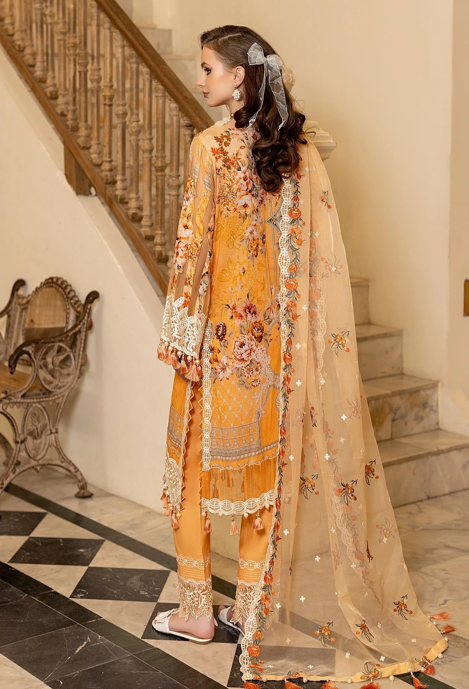 Adan's Libas Chantilly Lawn Collection 2022  – GILDED MAIDEN
