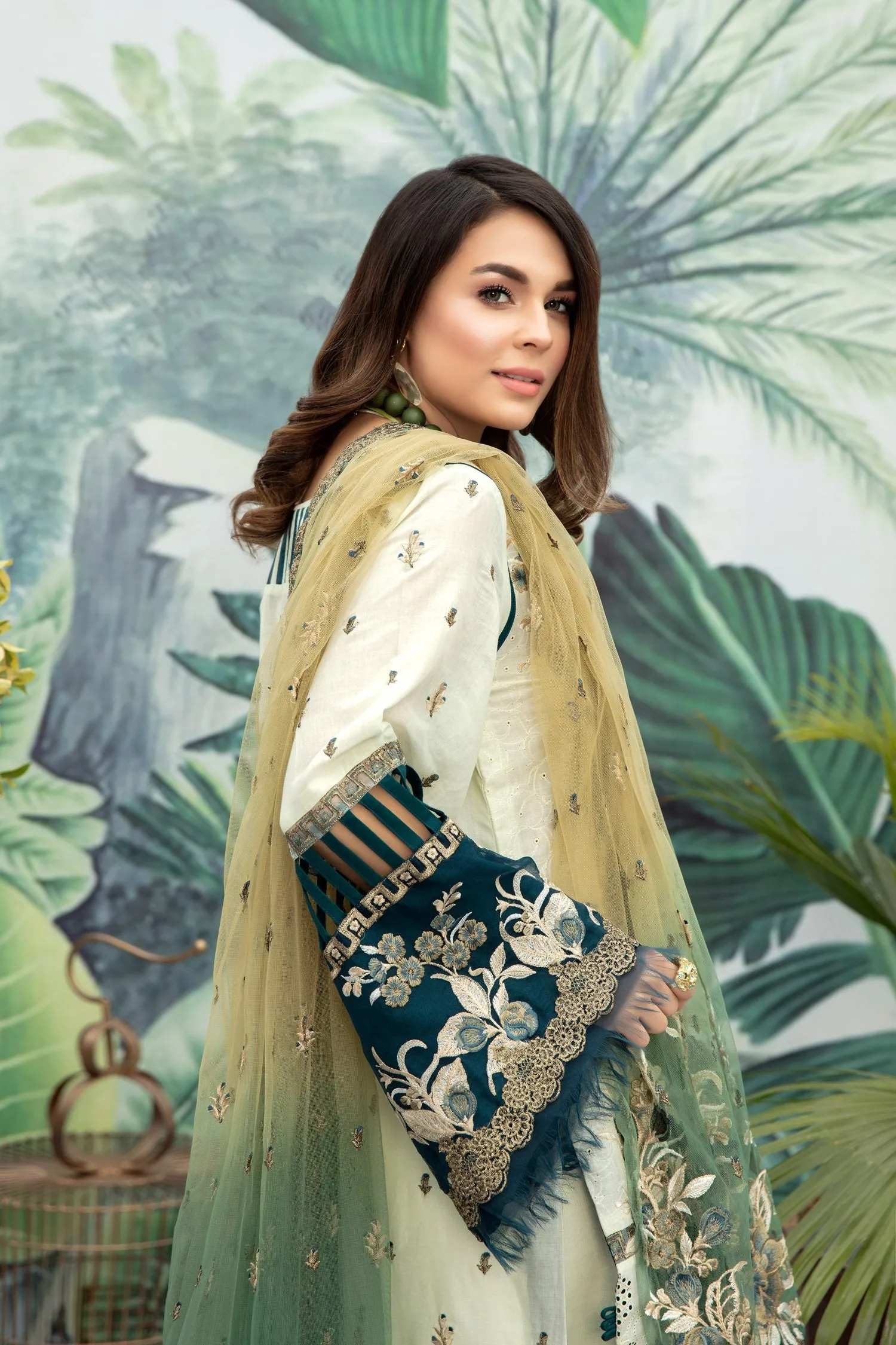Adan's Libas Schiffli Embroidered Lawn Collection – Foliage Rustle