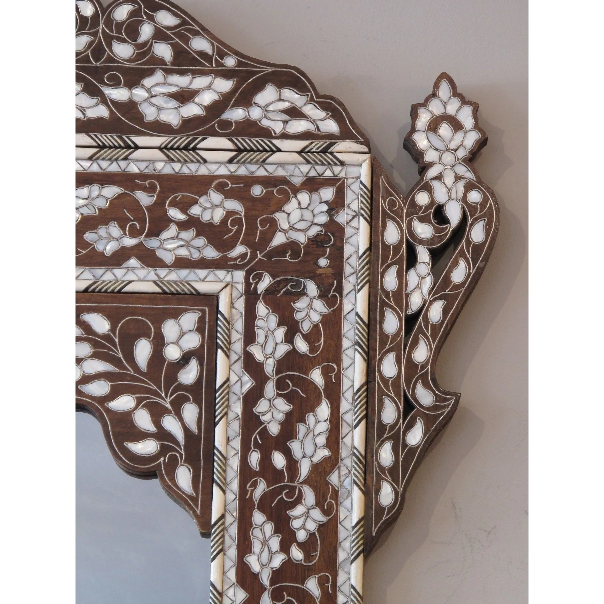 Seashell Symphony Mirror