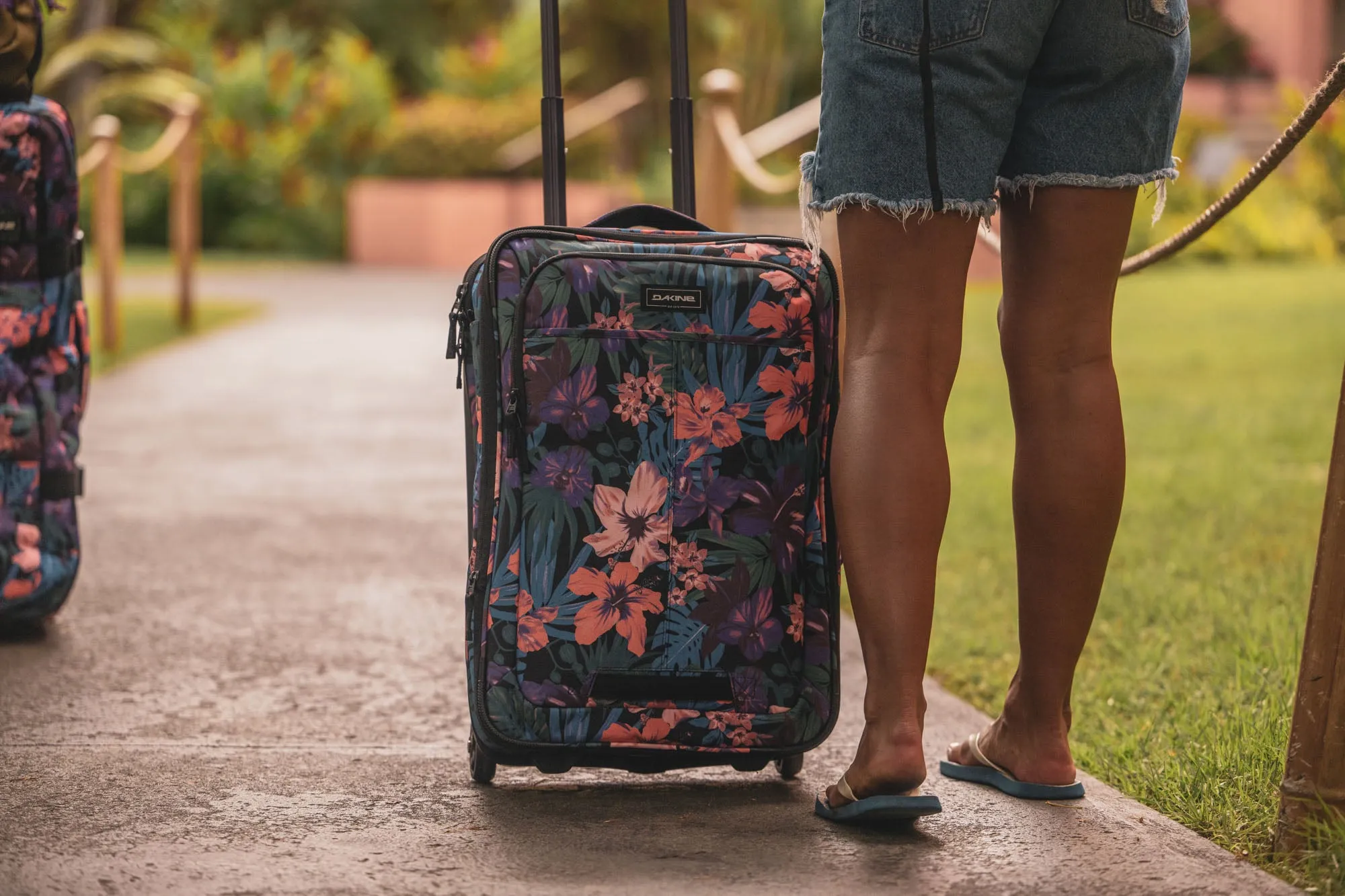 Status Roller 42L   Bag
