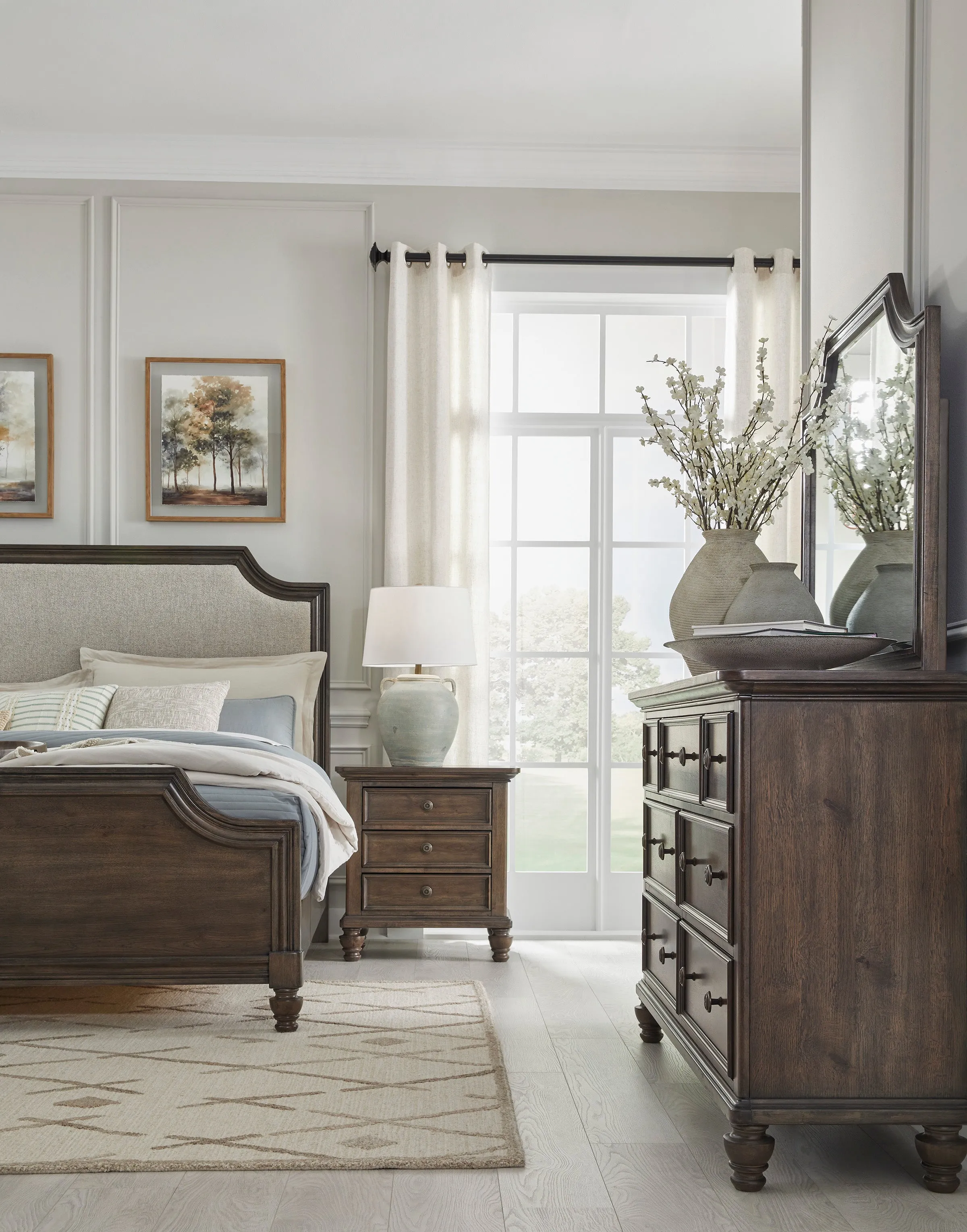 Veramond Queen Bedroom Set