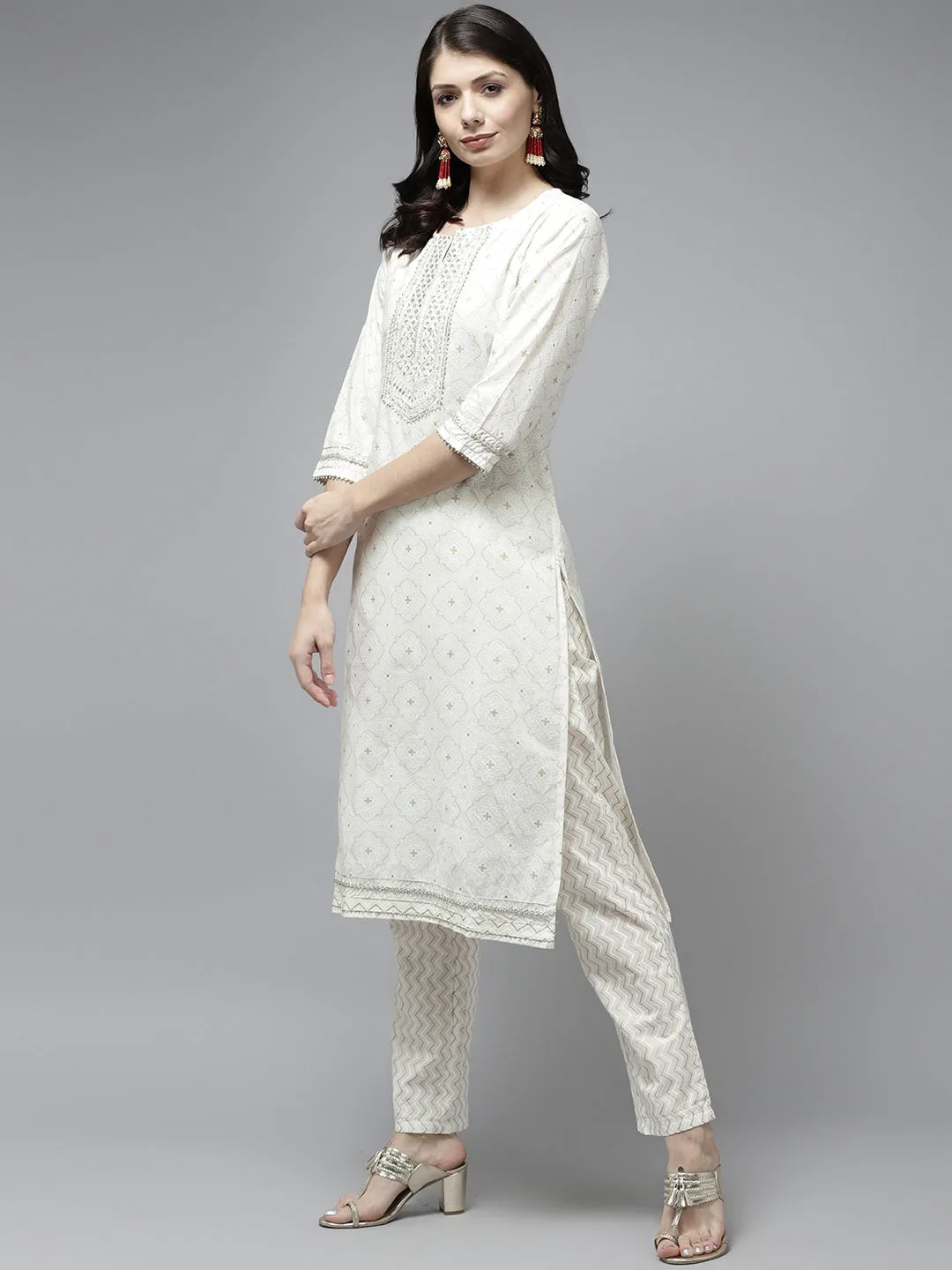 White Ethnic Motifs Cotton Dupatta Set